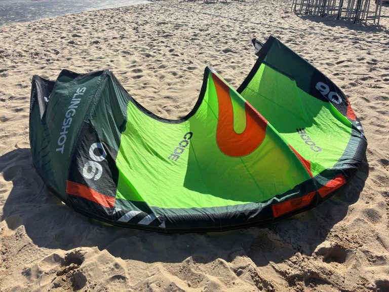 Slingshot Code V2 6m tweedehands kite te koop bij Surf and Fly