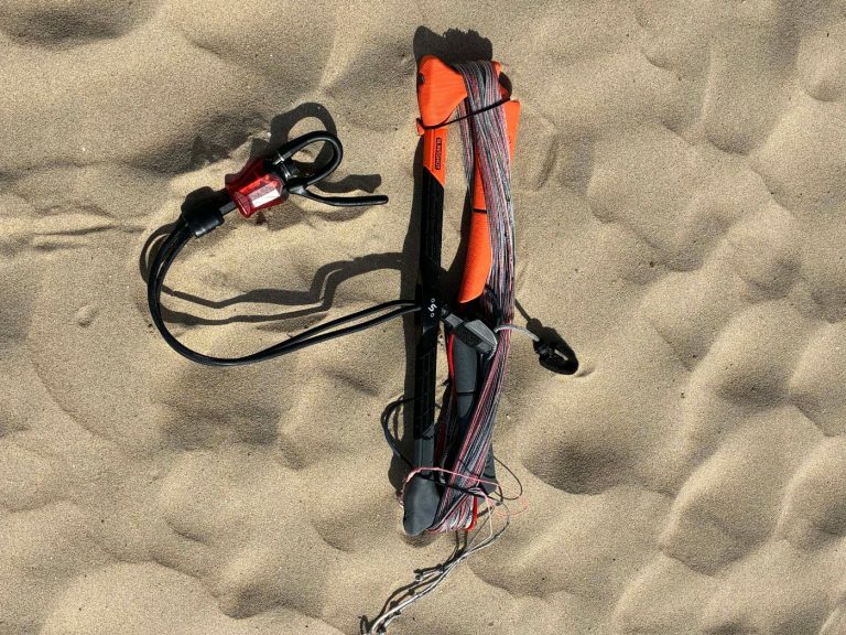 Slingshot Sentry 2026 tweedehands kite te koop bij Surf and Fly